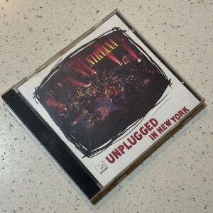 Nirvana / unplugged in New York / pre-loved and working